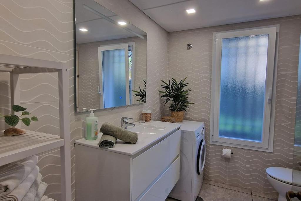 Luxe Studio Met Ruim Terras, Vlak Aan Zee! Sitio de Calahonda Exterior foto