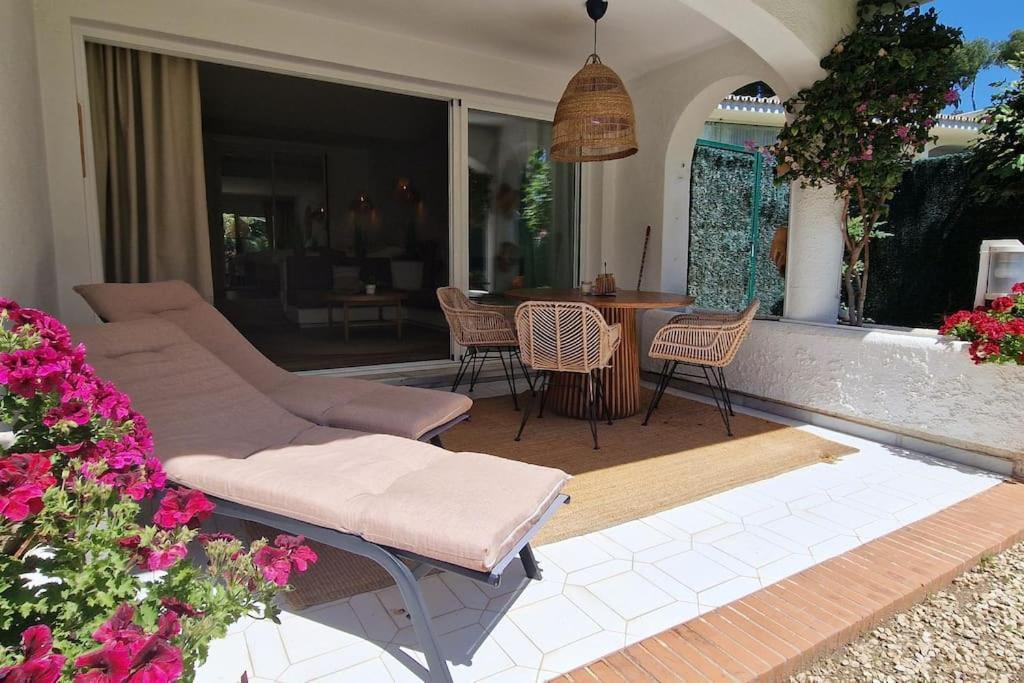 Luxe Studio Met Ruim Terras, Vlak Aan Zee! Sitio de Calahonda Exterior foto